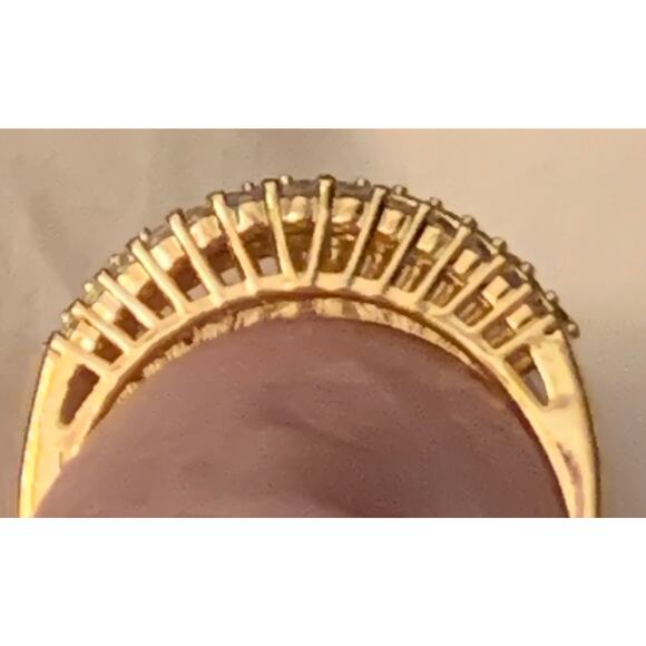 6 Womens Rings Gold and Silver Tones No Precious Metals or Stones Sizes 7 to 11 - Picture 8 of 16